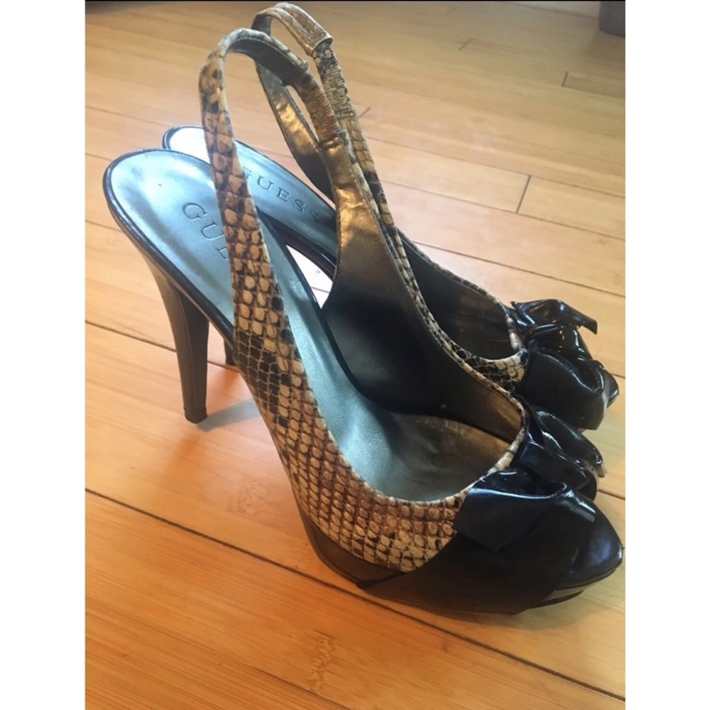 Guess Leopard Pumps, Size 7.